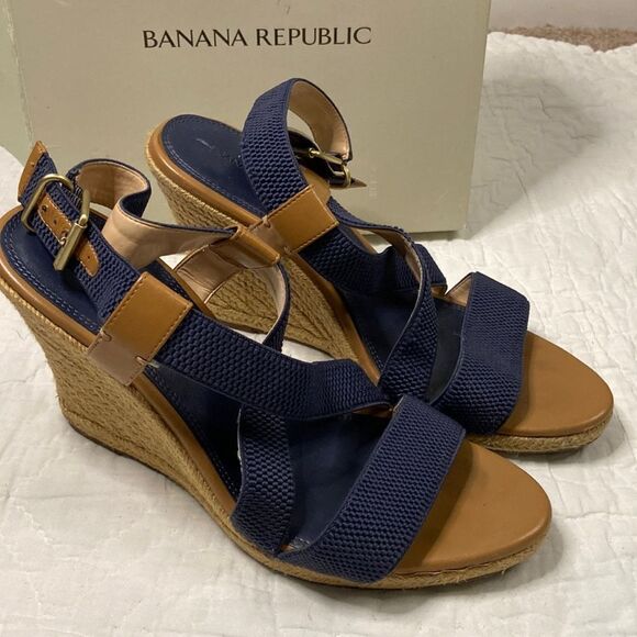 Banana Republic Piperr Wedge Heels size 11 - Picture 2 of 12